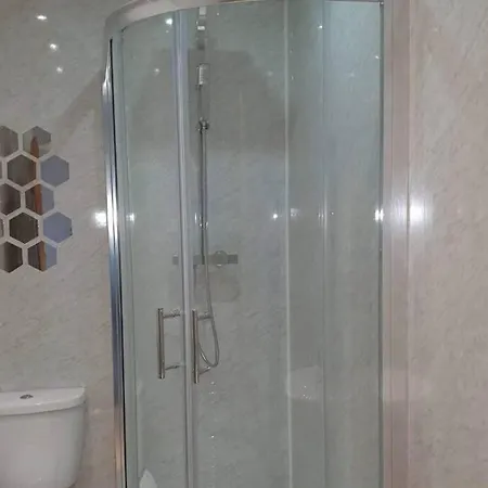 Hillview From בית נופש Lackenby