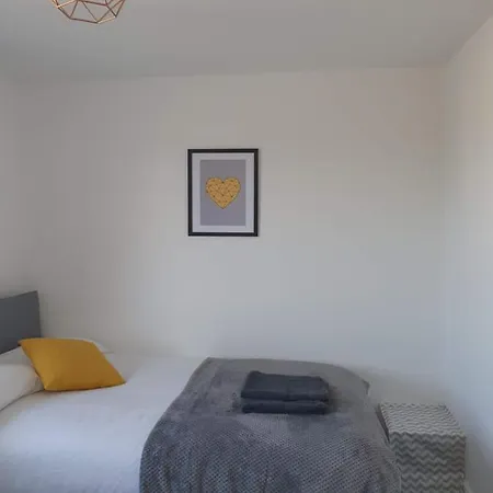 بيت للعطل Hillview From Lackenby