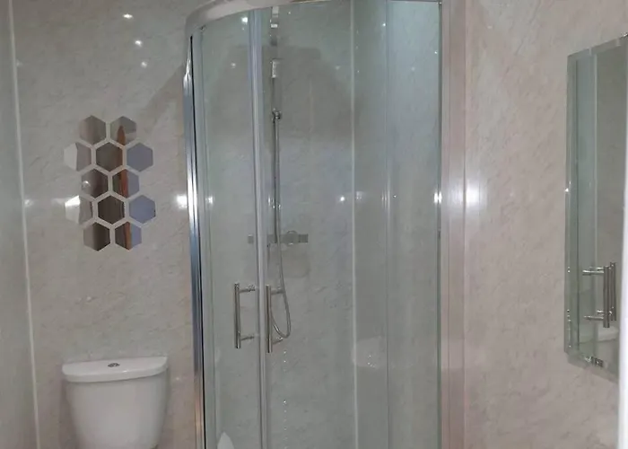 Hillview From Hébergement de vacances Lackenby