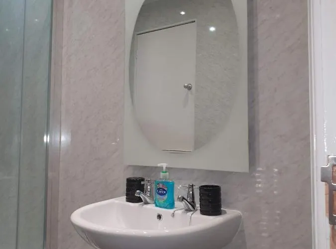 Hillview From * Lackenby